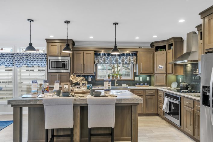 UMH Somerset Sales Center - Image 3