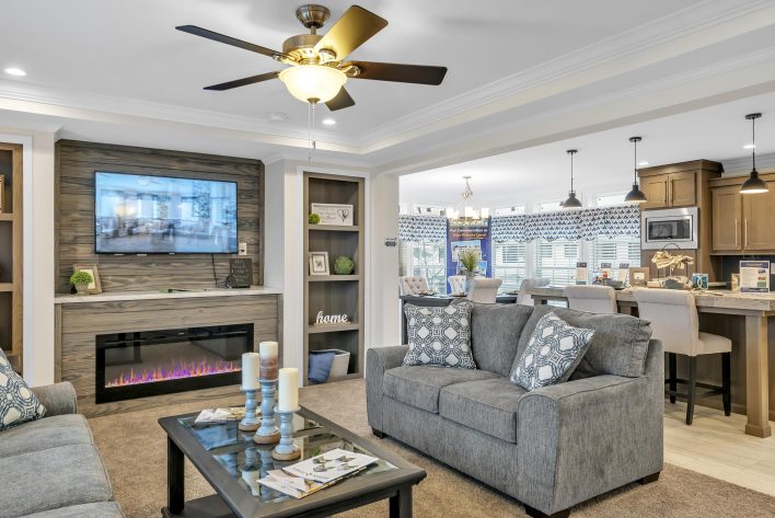 UMH Somerset Sales Center - Image 12