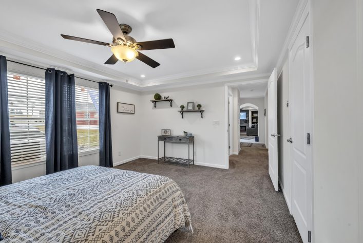 UMH Somerset Sales Center - Image 19