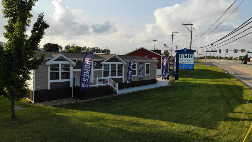 UMH Somerset Sales Center - Image 5