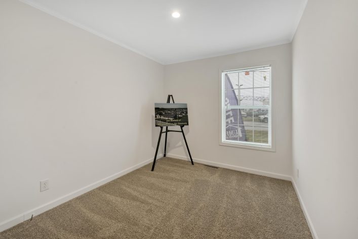 UMH Somerset Sales Center - Image 25