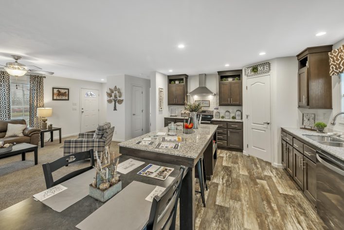 UMH Somerset Sales Center - Image 8