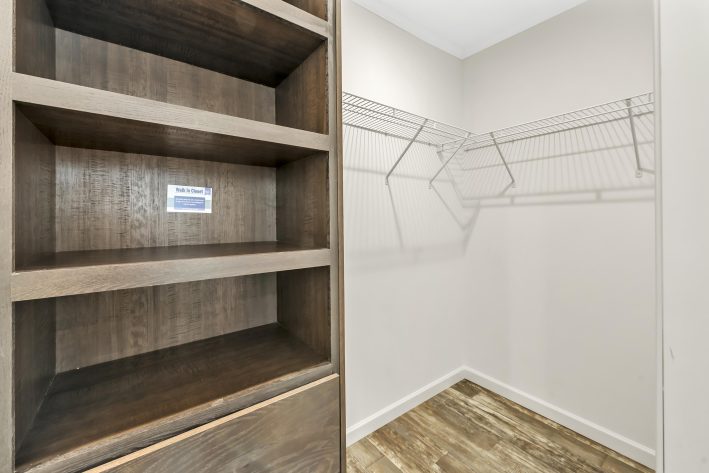 UMH Somerset Sales Center - Image 22