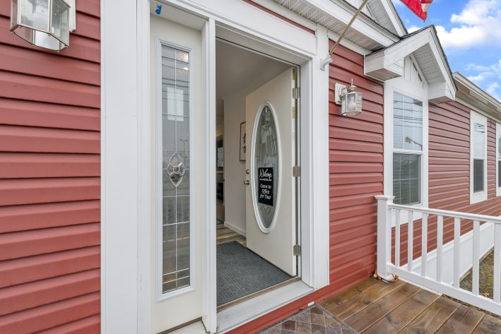 UMH Somerset Sales Center - Image 2