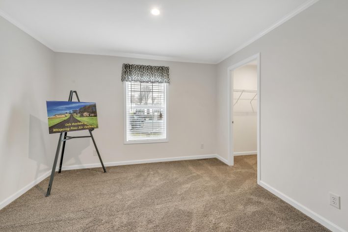 UMH Somerset Sales Center - Image 17