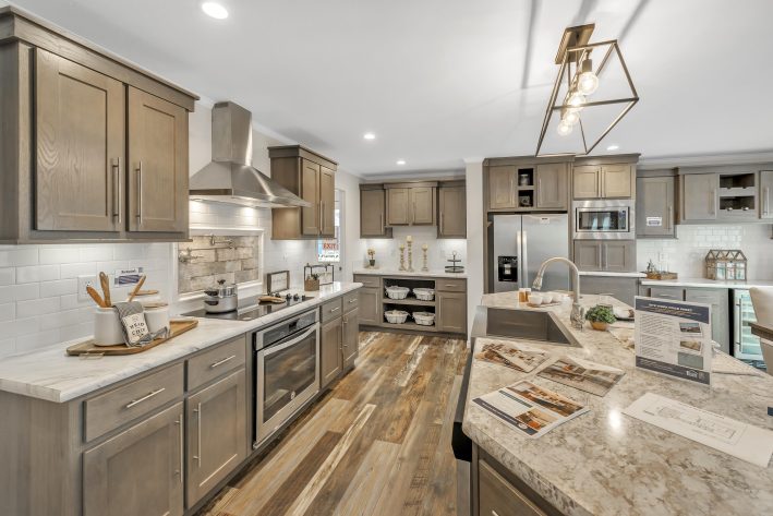 UMH Somerset Sales Center - Image 3