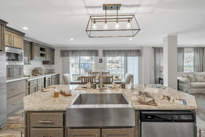 UMH Somerset Sales Center - Image 6
