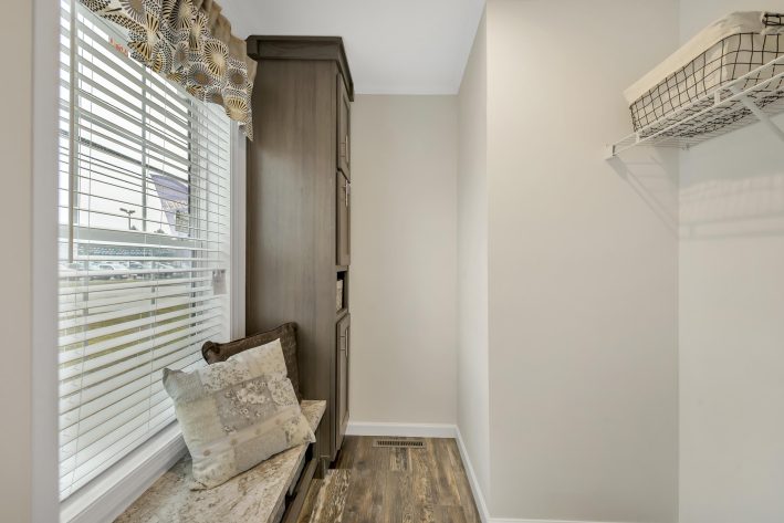 UMH Somerset Sales Center - Image 21