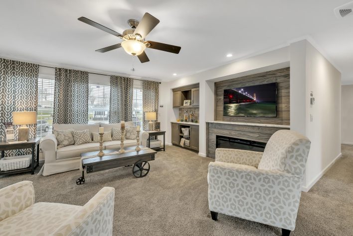 UMH Somerset Sales Center - Image 9