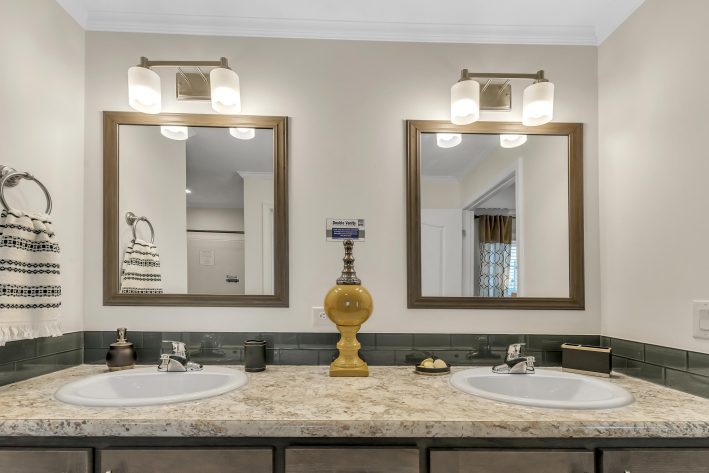 UMH Somerset Sales Center - Image 23