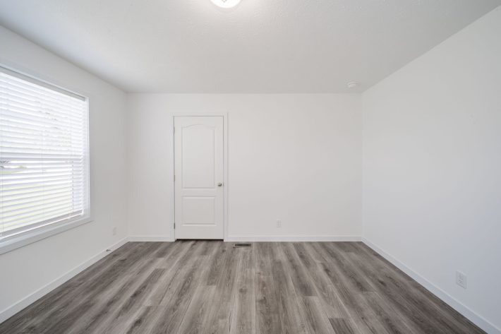 Redbud Sales Center - Image 9