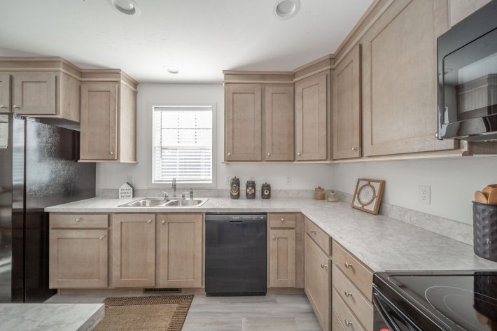 Redbud Sales Center - Image 9