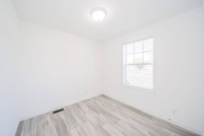 Redbud Sales Center - Image 16