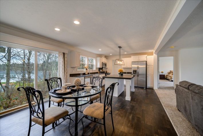 Kinnebrook Estates Sales Center - Image 7