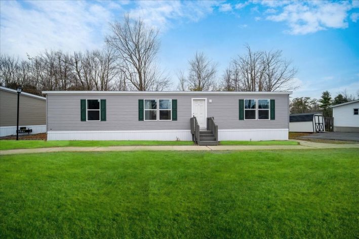 Kinnebrook Estates Sales Center - Image 1