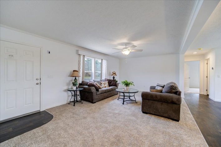 Kinnebrook Estates Sales Center - Image 38