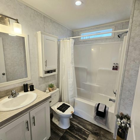 UMH Somerset Sales Center - Image 17