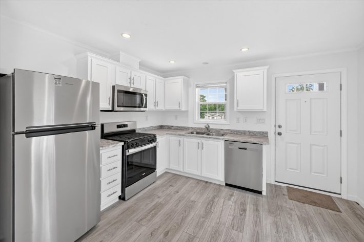 Laurel Woods - Image 11