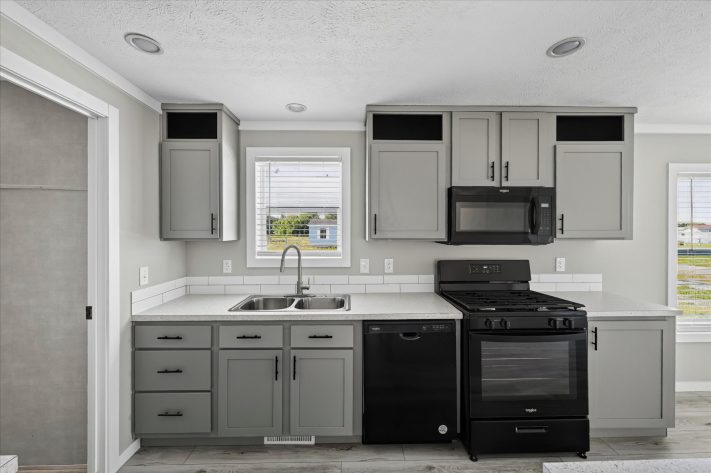 Lakeview Meadows - Image 16