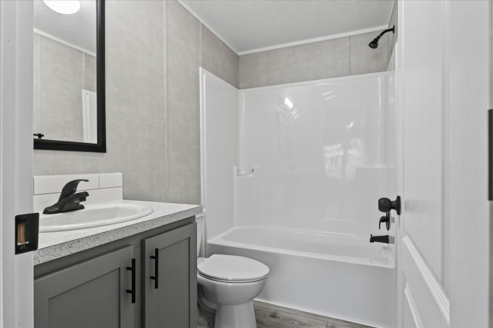 Lakeview Meadows - Image 26
