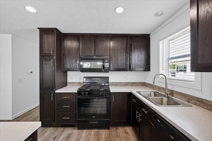 Lakeview Meadows - Image 18
