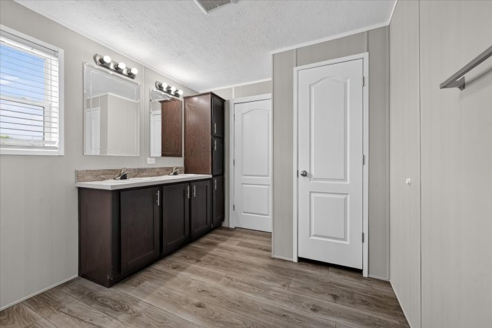 Lakeview Meadows - Image 21