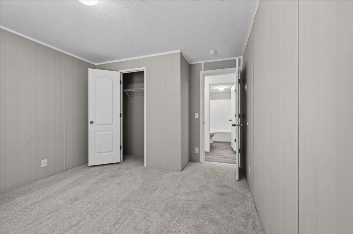 Lakeview Meadows - Image 30