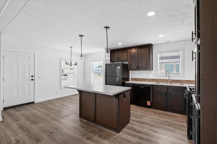 Lakeview Meadows - Image 13