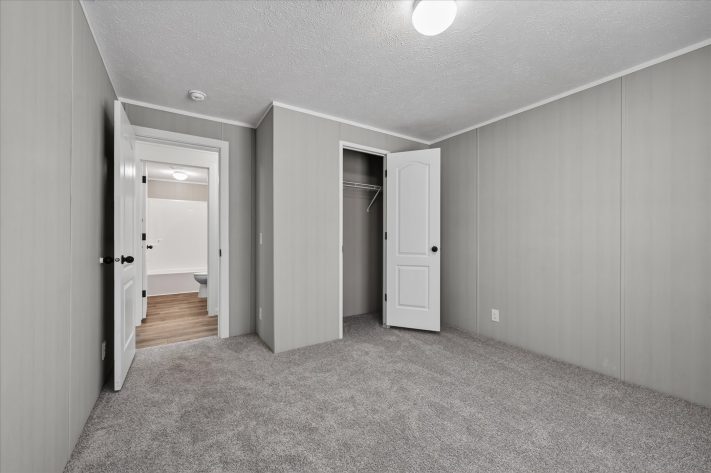 Lakeview Meadows - Image 29