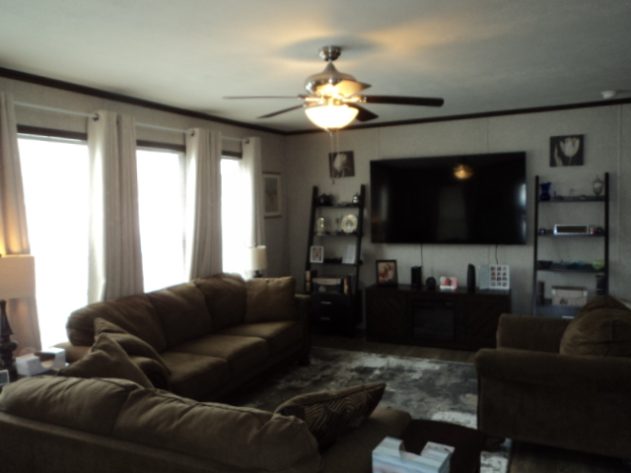 D & R Village - Image 11