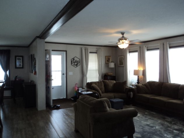D & R Village - Image 13