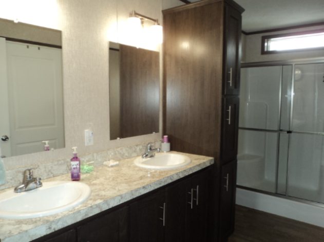 D & R Village - Image 15