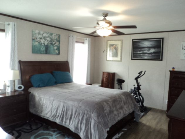 D & R Village - Image 17
