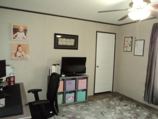 D & R Village - Image 19