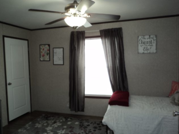 D & R Village - Image 20
