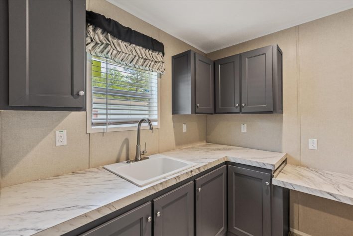 Allentown - Image 23