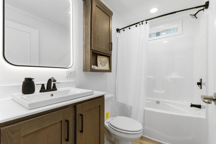 Fairview Manor - Image 10