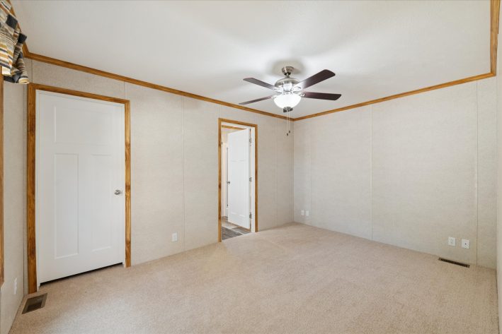 Fairview Manor - Image 13