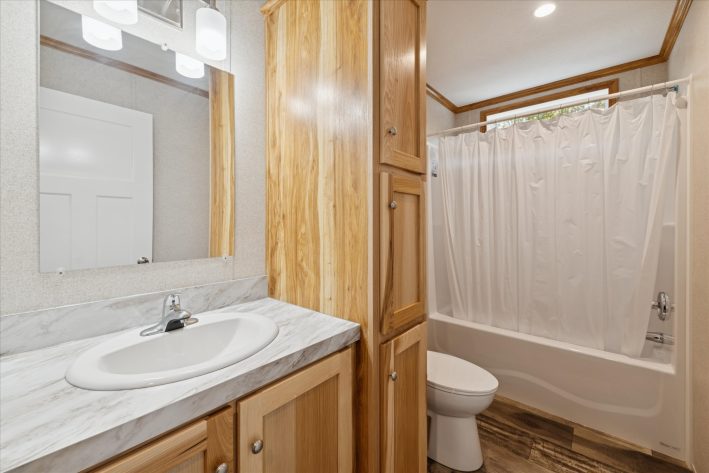 Fairview Manor - Image 21