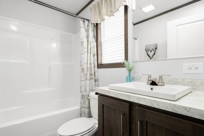 Fairview Manor - Image 7