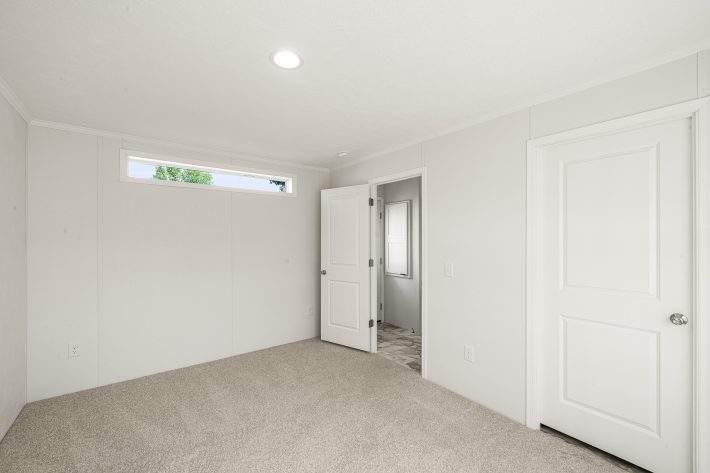 Green Acres - Image 19
