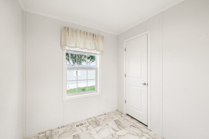 Green Acres - Image 24