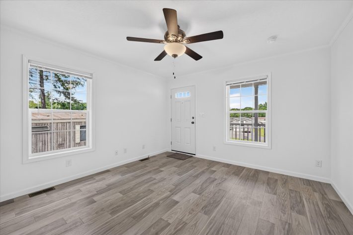 Laurel Woods - Image 10