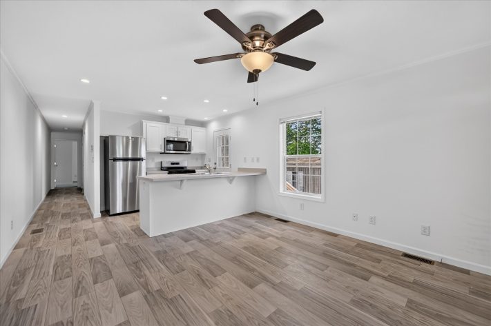 Laurel Woods - Image 11