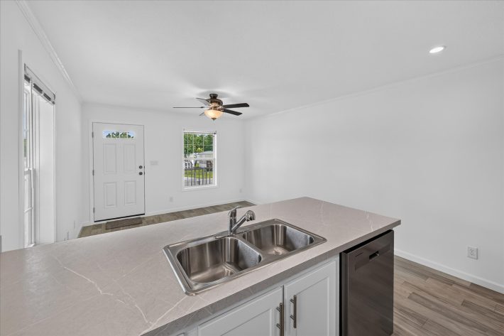 Laurel Woods - Image 16