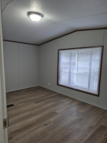 Spreading Oaks Village - Image 7